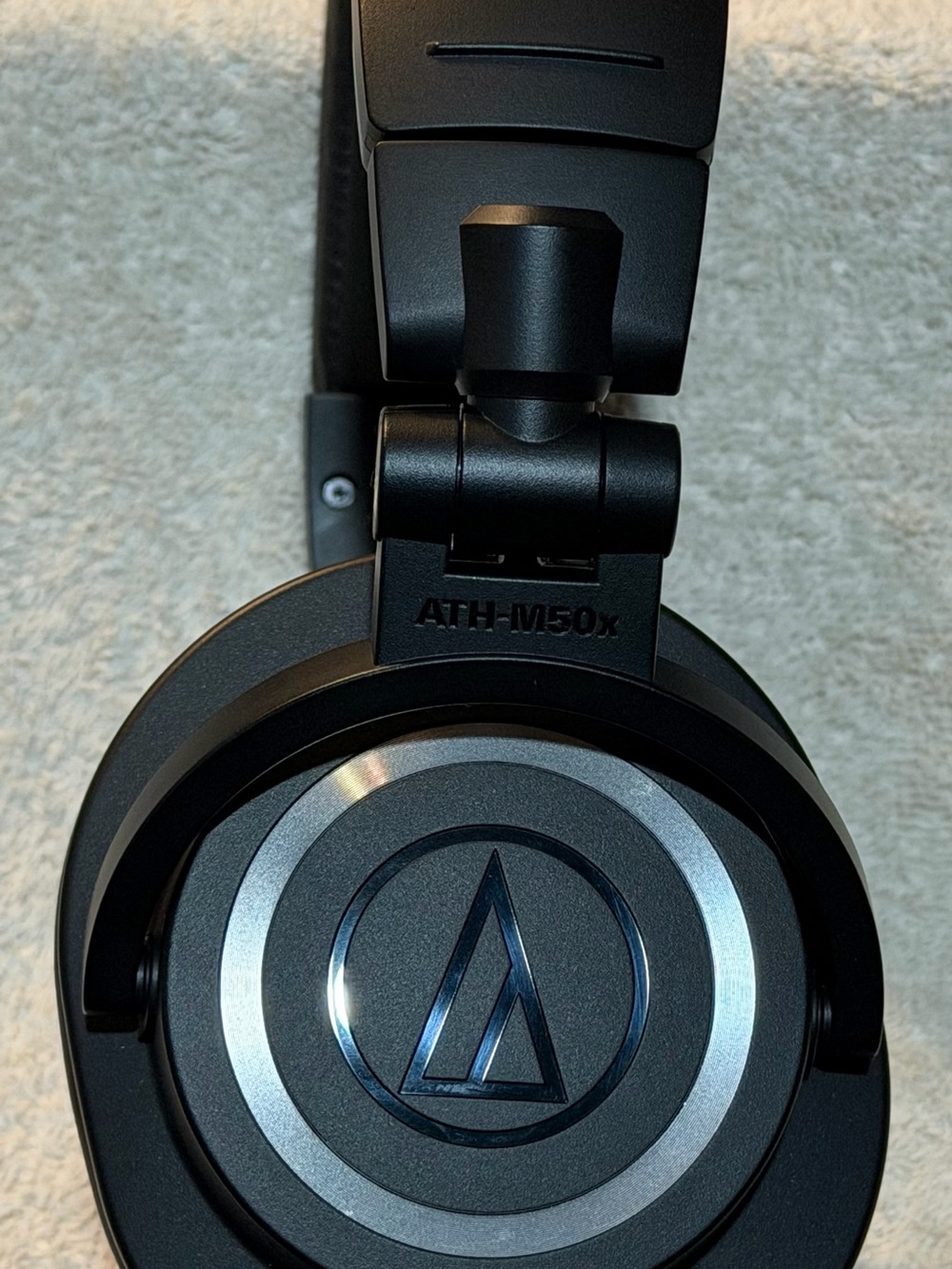 Audio Technica ATH-M50X Black Professional Headphones - Picture 2 of 6